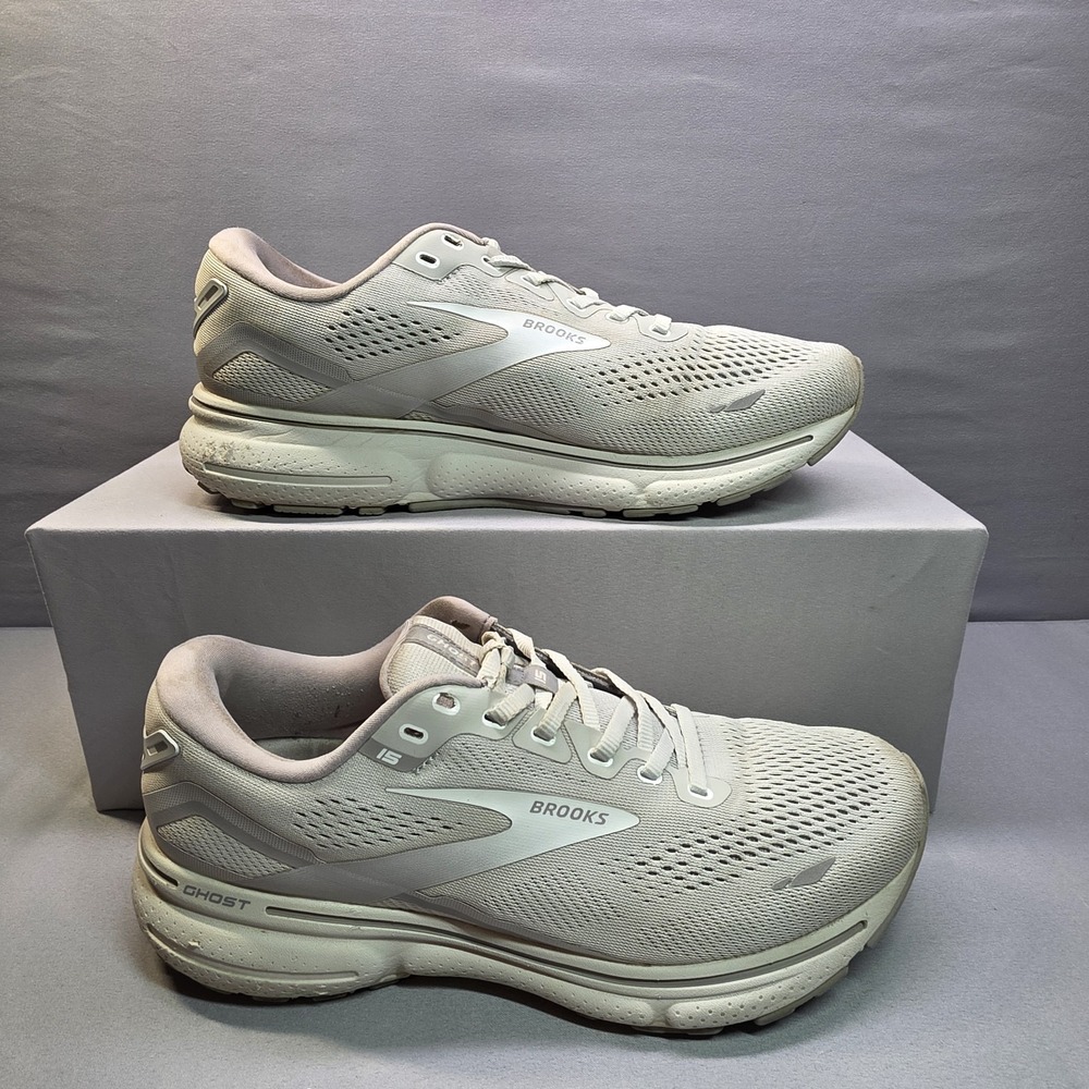 Brooks Ghost 15 Sneakers Womens 9.5 Gray White Athletic Running Shoe 1203801D112